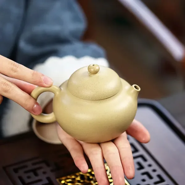 Handmade Wendan Yixing Purple Clay Teapot(宜兴紫砂壶) - Image 4