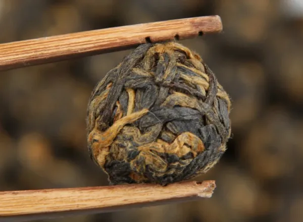 Yunnan Dianhong Jin Zhu Xiu Qui(滇红金球) - Image 6