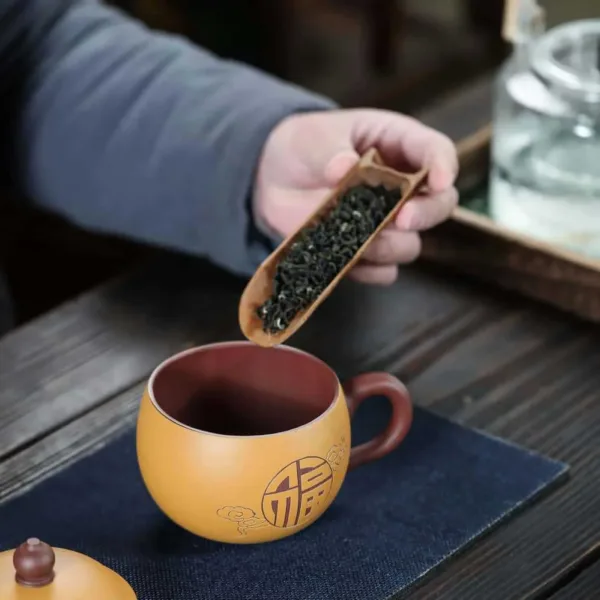 Handmade Purple Sand Tea Cups with Engraving(紫砂杯) - Image 3