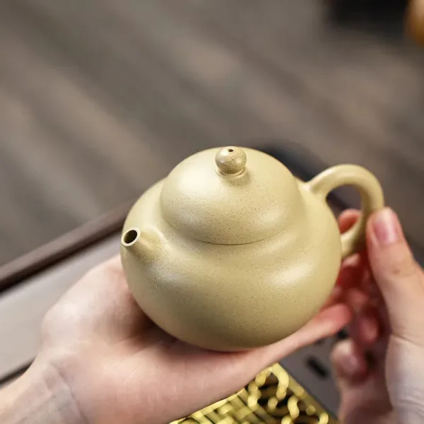 Handmade Wendan Yixing Purple Clay Teapot(宜兴紫砂壶) - Image 3