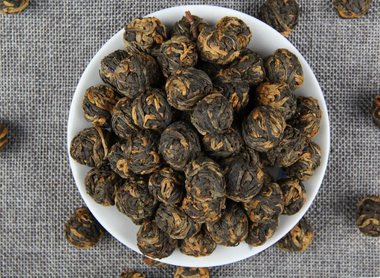 Yunnan Dianhong Jin Zhu Xiu Qui(滇红金球)
