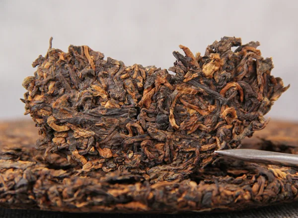 2006 Iceland Pu'erh ripe ancient tree tea Golden Sprout Yunnan Seven Seed Cake