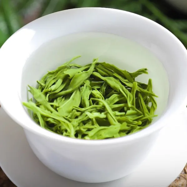 2025 Suzhou Biluochun Floral and Fruity Aroma Pre Qingming Spring Tea